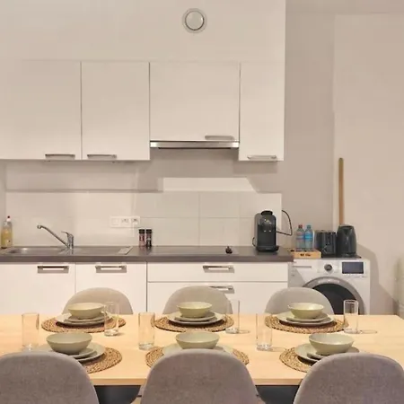 2 Bedroom In Center With Breathtaking View Bruselas