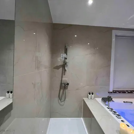 Sublime Calme Cosy & Jacuzzi Brusel