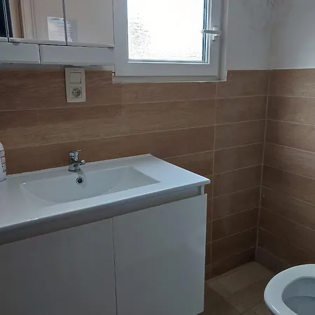 Confortable Avec Un Lit Double A Schaerbeek Cle Bleu 民宿