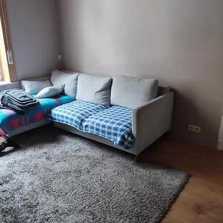 Confortable Avec Un Lit Double à Schaerbeek Cle Bleu *