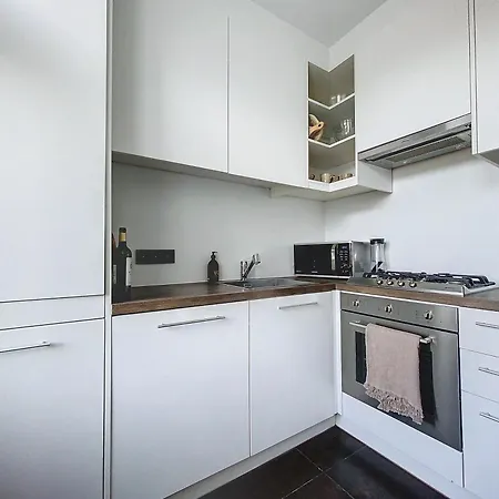 Churchill - Brugmann Square