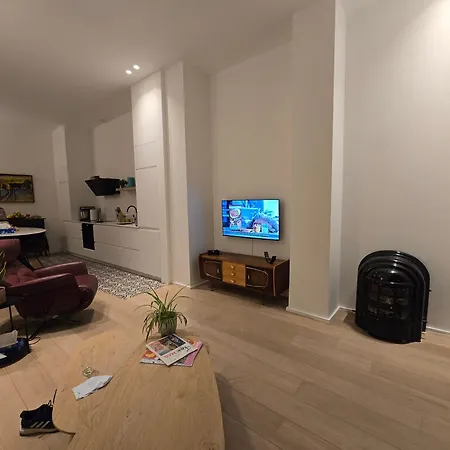 Jodi's Flat شقة *