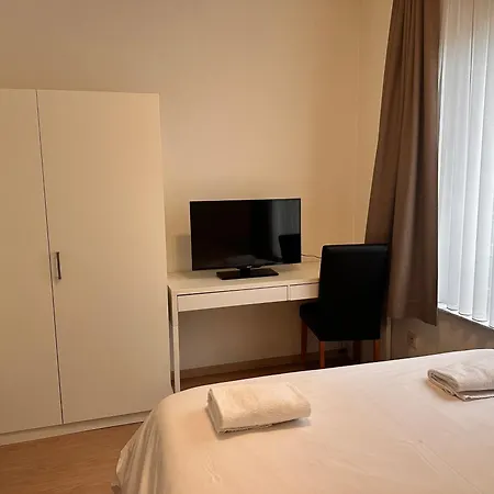 Cosy 2 Bedroom In Center *