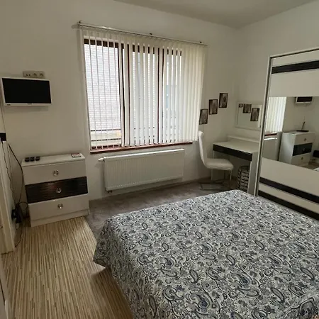 Apartmán Two Bedroom Flat - Hyper Center *