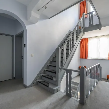 Vila La Louve - Big Place & Garden - Parking Gratuit *