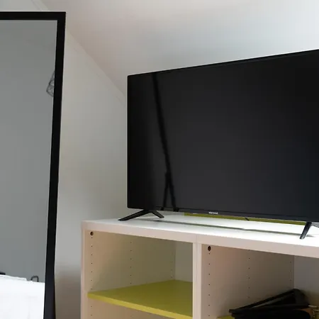 La Louve - Big Place & Garden - Parking Gratuit Brusel