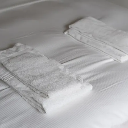 Vila La Louve - Big Place & Garden - Parking Gratuit