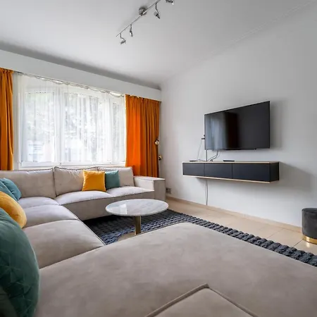 Vila La Louve - Big Place & Garden - Parking Gratuit Brusel