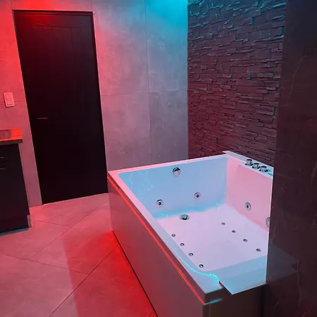 Jungle Romantic - Private Jacuzzi -