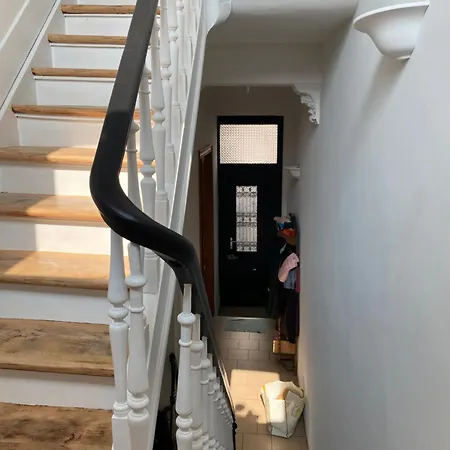 Retro * بروكسل