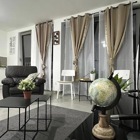 Holiday 2 Central Daire