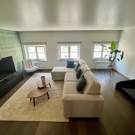 Stilias 6p Center Apartment