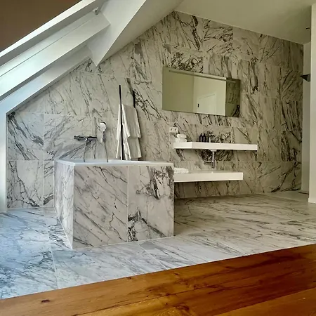 Stilias 6p Center Apartment *