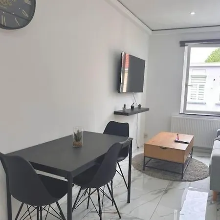 Apartamento A 2 Pas De La Gare Du Midi
