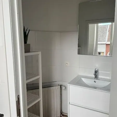 Issa Lejlighed Bruxelles