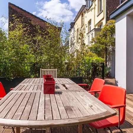 Exceptionnelle Maison Avec Jardin ! * Bruxelles