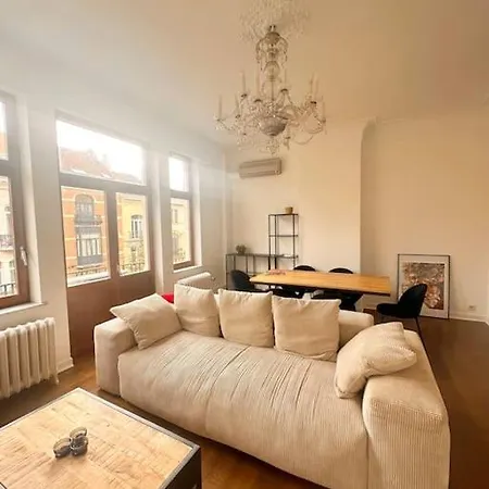 Apartment Welcome To Our Beautiful Triplex ! *