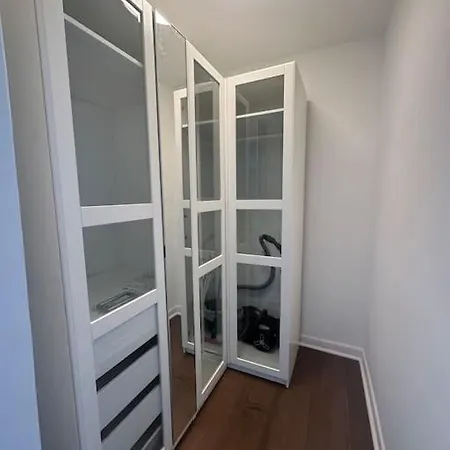 Welcome To Our Beautiful Triplex ! * Brüsszel