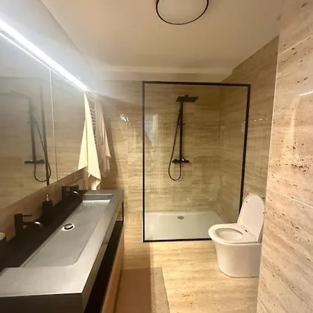 Daire Welcome To Our Beautiful Triplex ! *