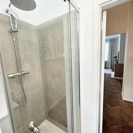 Superbe - Quartier Louise ! Apartamento