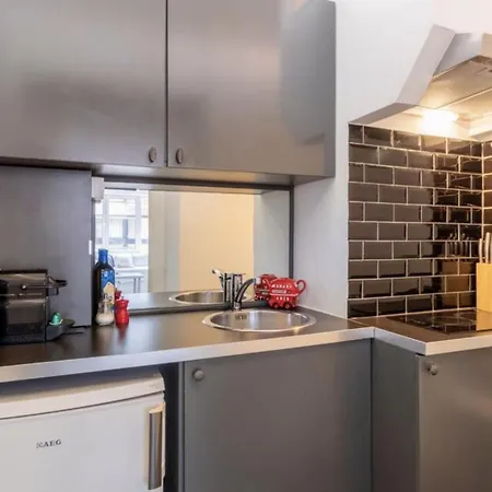 Apartment Comfy Chic