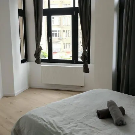Midi Flat Apartamento Bruxelas