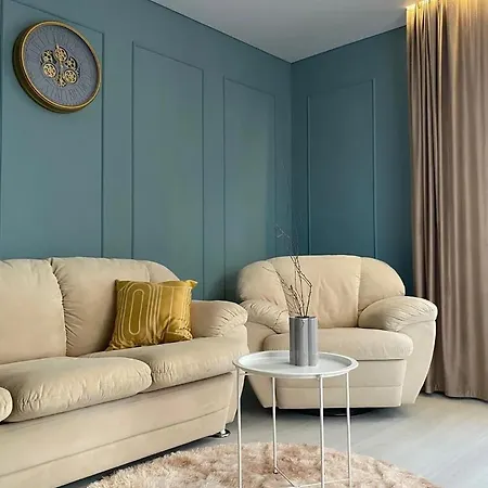 Chaussee De Wavre Family App's *