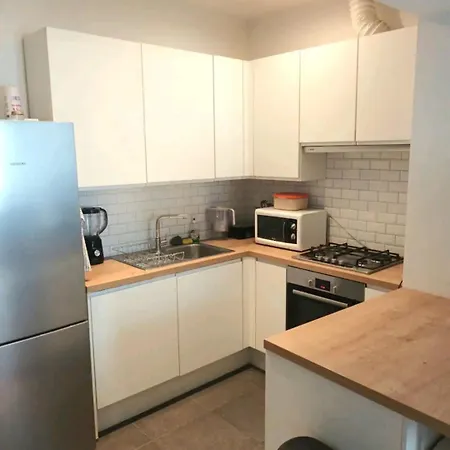 Beautiful 2 Bedroom In Place Flagey Bxl Bruksela