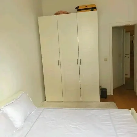 Apartament Beautiful 2 Bedroom In Place Flagey Bxl Bruksela