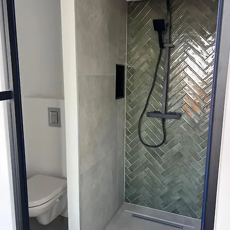 Deluxe La Cambre - With View