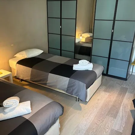 Luxurious Two Bedroom 公寓