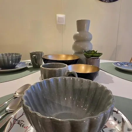 Cosy Quartier Louise 아파트 *