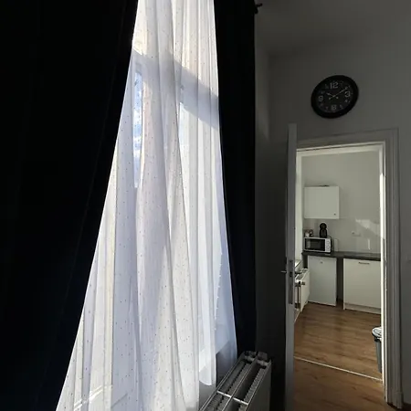 Issa Lejlighed Bruxelles