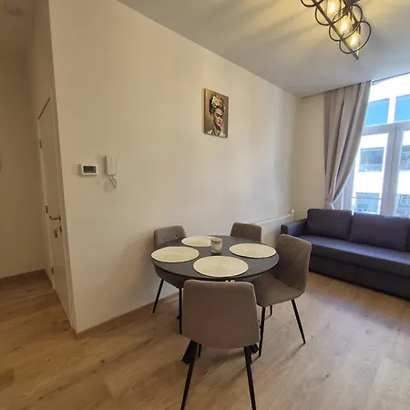 Modern Near Avenue Louise