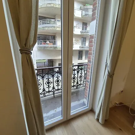 아파트 Elegant In Center Of *