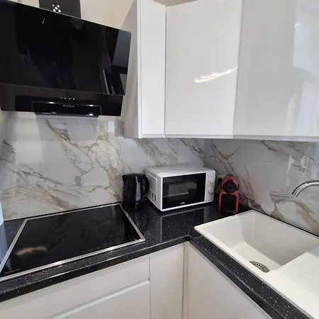 Elegant In Center Of 브뤼셀