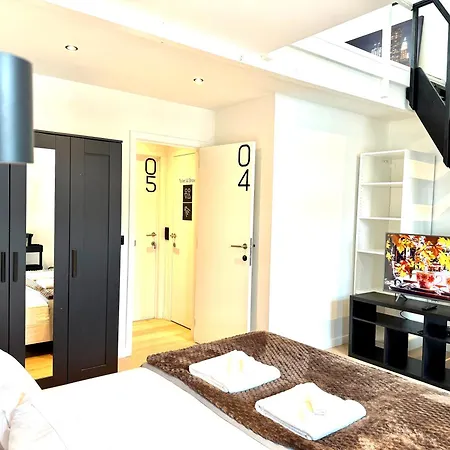 My Haus European Commision Отель типа 