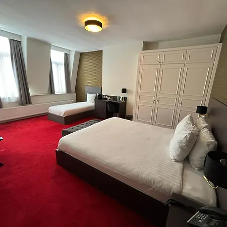 La Bourse Hotel 3*
