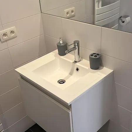 Commission Europeenne *