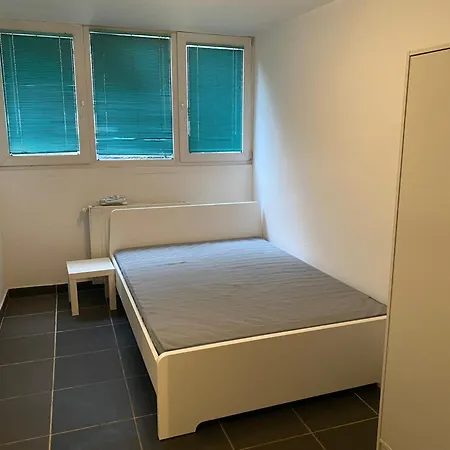 Fly Forest Rez Jardin Brussels