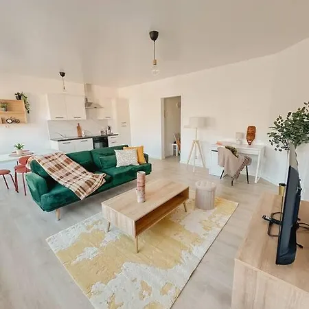 Pretty Cozy Flat Bruselas