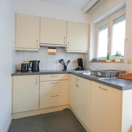 Cocon Chaud - Pour Couple Avec Ou Sans Bebe Au Rez-de-chaussee * Bruxelas