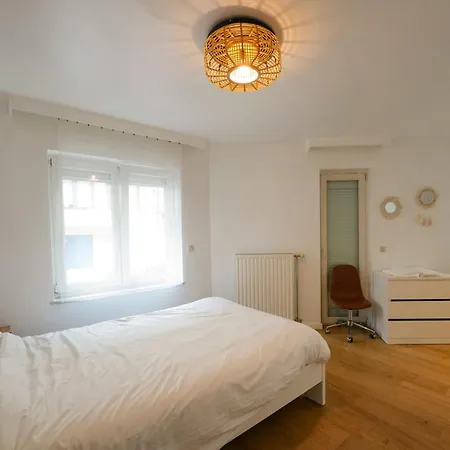 Cocon Chaud - Pour Couple Avec Ou Sans Bebe Au Rez-de-chaussee Bruxelas