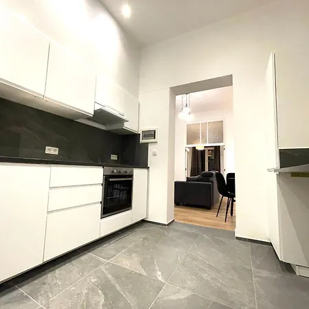 Apartman Charming Uccle - 1 Bedroom *