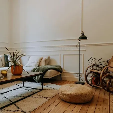Beautiful 2 Bedroom Duplex In Le Chatelain Brussels