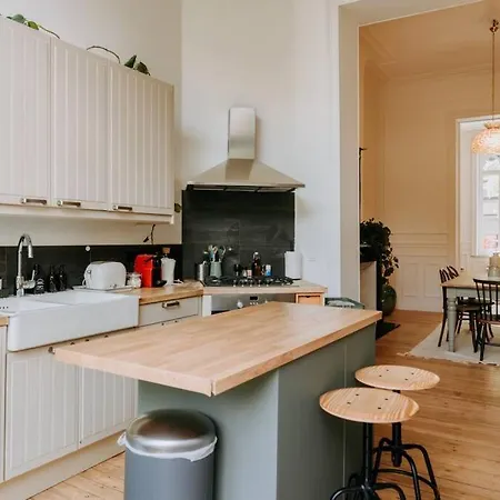 Apartment Beautiful 2 Bedroom Duplex In Le Chatelain *