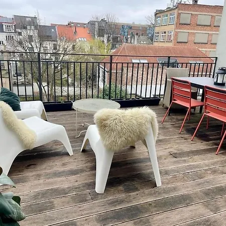 Beautiful 2 Bedroom Duplex In Le Chatelain Apartmán Brusel