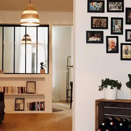 Beautiful In Le Chatelain - Ground Floor Apartment