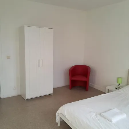 The Boulevard Sleeps 4 * Bryssel