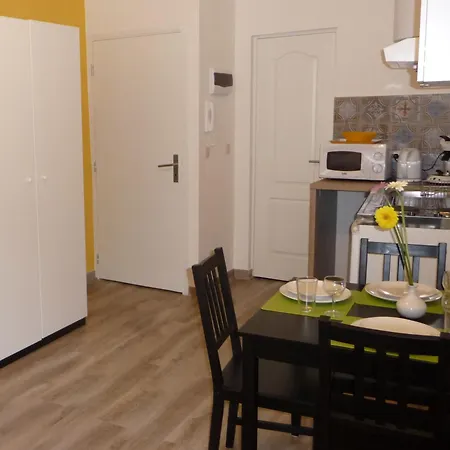 شقة Chez Esmara Et Philippe Fourche *